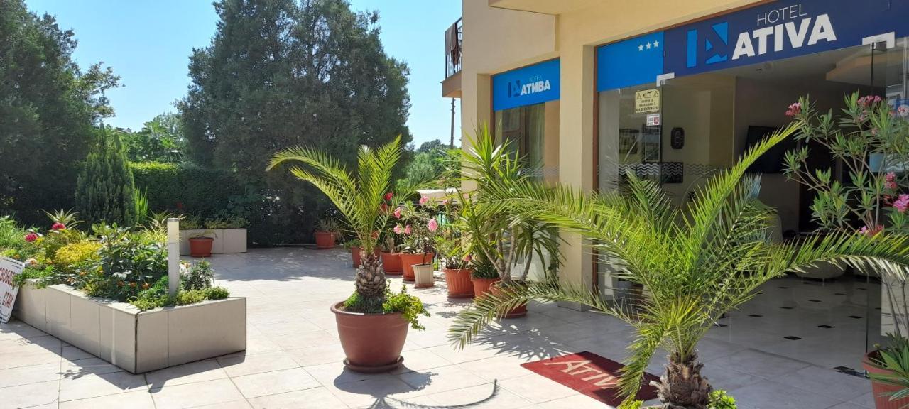 Семеен Хотел Атива - Family Hotel Ativa 洛泽内茨 外观 照片